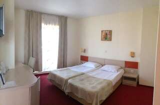 Отель Euro Hotels Gara de Nord (Polizu) Бухарест Двухместный номер с 2 отдельными кроватями-6