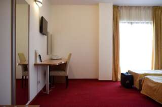 Отель Euro Hotels Gara de Nord (Polizu) Бухарест Двухместный номер с 2 отдельными кроватями-24
